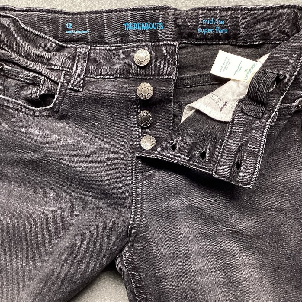 Thereabouts Girls Mid-Rise Super Flare Faded Black Jeans Size 12 Distressed - Picture 5 of 9